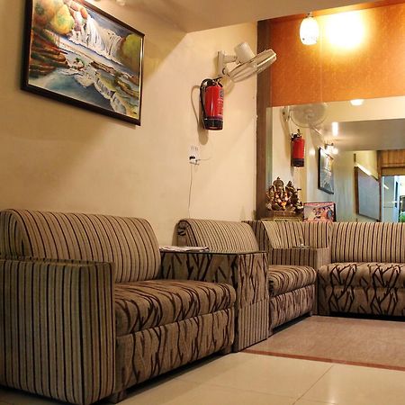 Hotel Swayam Jabalpur Eksteriør billede