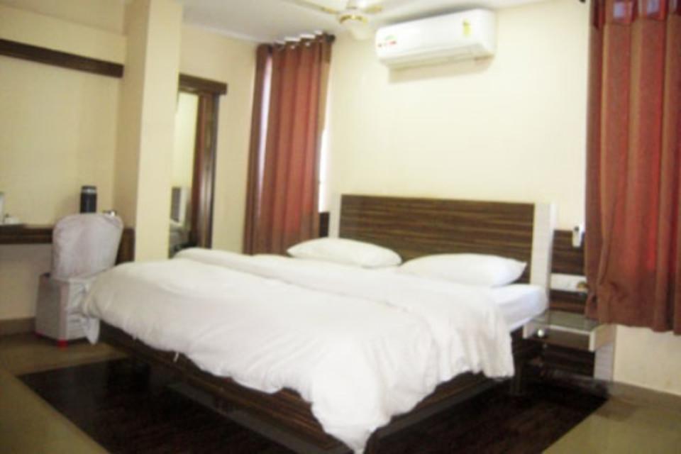 Hotel Swayam Jabalpur Værelse billede